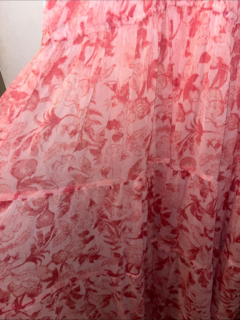 Abercrombie & Fitch Ruched Flowy Maxi Dress - Picture 6 of 16